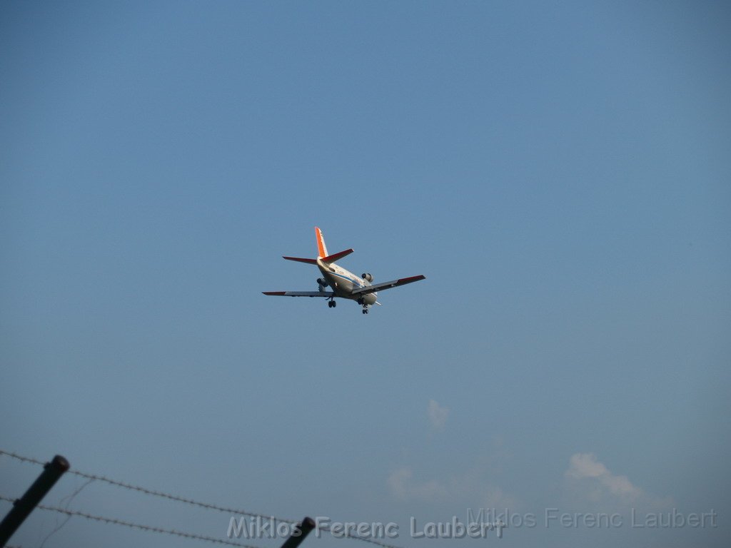 Warten auf den Airbus 380 Koeln Bonn P269.JPG